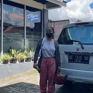 Customer Sewa Mobil dan Bus di Signal Holiday Jogja 1 Customer Sewa Mobil dan Bus di Signal Holiday Jogja 1