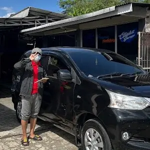 Customer Sewa Mobil dan Bus di Signal Holiday Jogja 2 Customer Sewa Mobil dan Bus di Signal Holiday Jogja 2