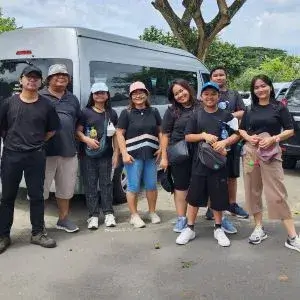 Customer Sewa Bus di Signal Holiday Semarang 2 Customer Sewa Bus di Signal Holiday Semarang 2